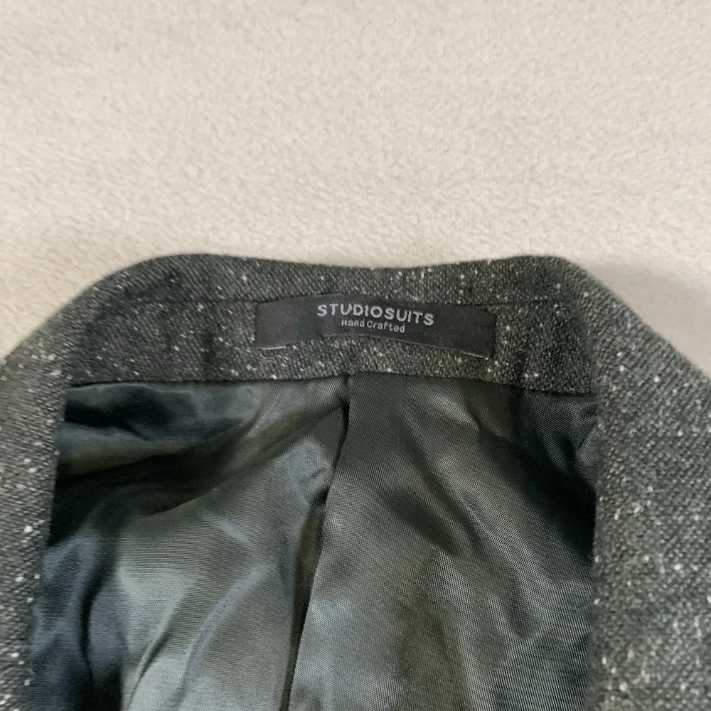 StudioSuits Gray Wool Blend Sport Coat 40S Blazer Hand Crafted Two Button NEW